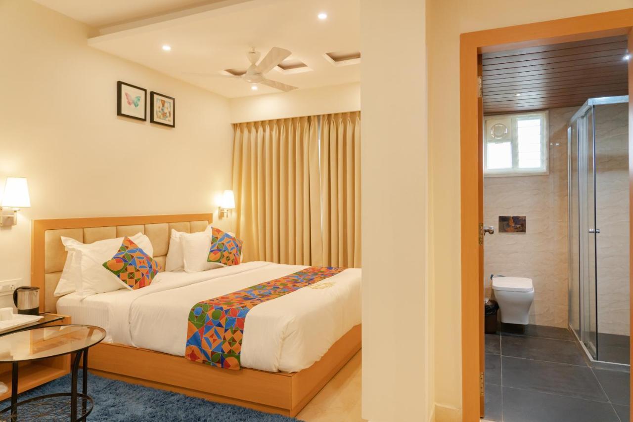 Kvr Capitol Suites วิเจยาวารา ภายนอก รูปภาพ