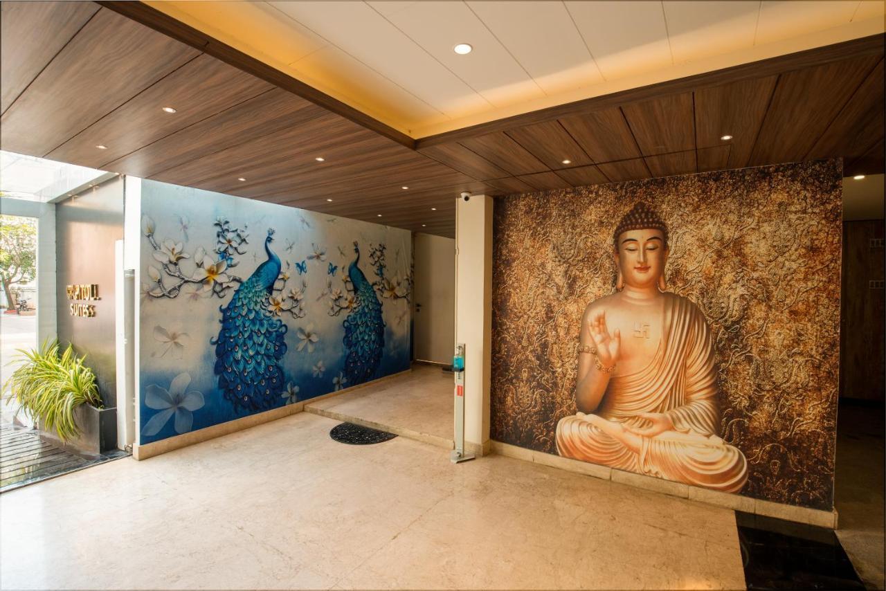 Kvr Capitol Suites วิเจยาวารา ภายนอก รูปภาพ